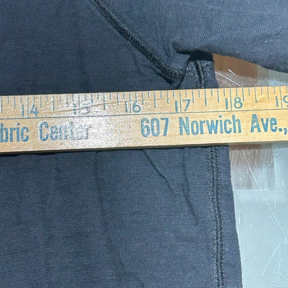 Under Armour YL Iron Paradise Logo Short Sleeve Hoodie - Picture 5 of 11